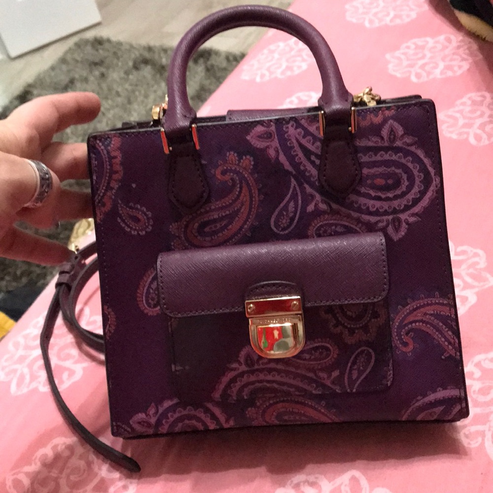 Micheal Kors cross body